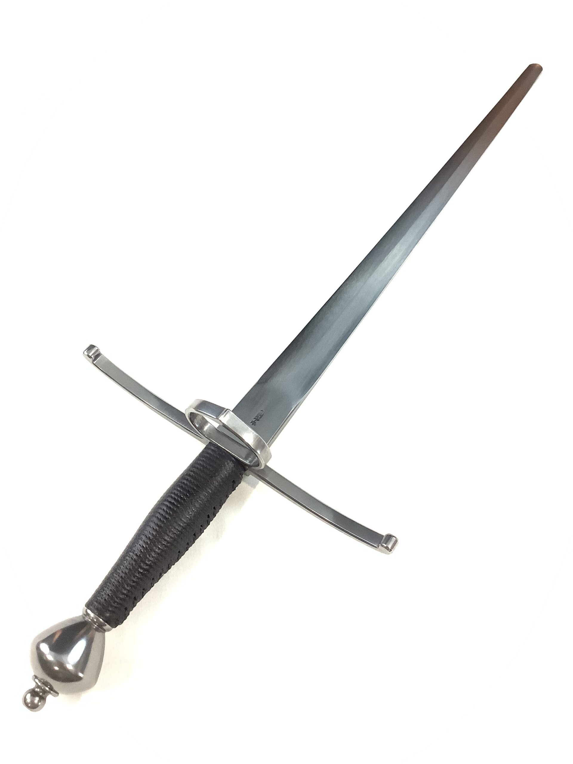 MM Wide Parrying Dagger, Black Leather (1)